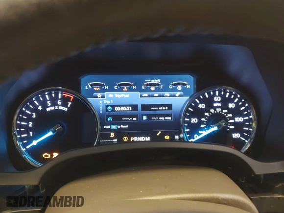 2019 Ford Expedition XLT with VIN 1FMJU1JT8KEA82990, listed as a IAAI auction lot 41622190 with 1 mi miles. Bid and sale history available at carsss.com. Image 7.
