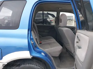 2004 Suzuki Grand Vitara with VIN JS3TE62V544100539, listed as a IAAI auction lot 41900314 with 192,776 mi miles. Bid and sale history available at carsss.com. Image 8.