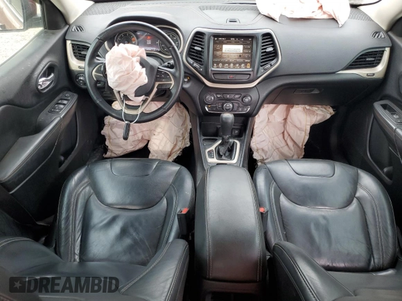 2017 Jeep Cherokee Limited z VIN 1C4PJLDB9HW533708, wystawiony jako Copart lot #53790265 z przebiegiem 150 963 mil mil oraz Szkoda całkowita • Salvage title. Historia ofert i sprzedaży dostępna na DreamBid. Obrazek 8.