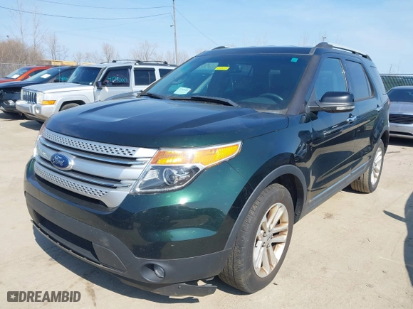 2013 Ford Explorer XLT with VIN 1FM5K7D87DGA62254, listed as a IAAI auction lot 41790022 with 184,964 mi miles. Bid and sale history available at carsss.com. Image 17.