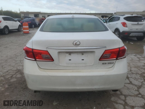 2012 Lexus ES 330 z VIN JTHBK1EG1C2507897, wystawiony jako Copart lot #55628715 z przebiegiem 96 169 mil mil oraz Nie do naprawy • Non repairable. Historia ofert i sprzedaży dostępna na DreamBid. Obrazek 6.