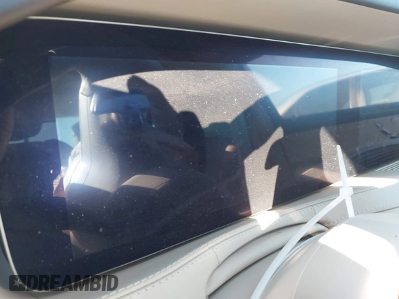 2018 Mercedes-Benz S 560 with VIN WDDUG8GB9JA417220, listed as a IAAI auction lot 41145690 with Not Provided miles and . Bid and sale history available at carsss.com. Image 7.