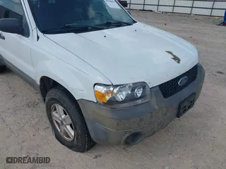 2007 Ford Escape XLS with VIN 1FMYU02Z47KA91948, listed as a IAAI auction lot 42105835 with 144,605 mi miles. Bid and sale history available at carsss.com. Image 6.