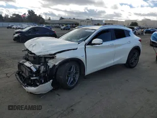 2019 Infiniti QX30 Luxe z VIN SJKCH5CP1KA007660, wystawiony jako Copart lot #45919255 z przebiegiem 51 060 mil mil oraz Szkody całkowita. Historia ofert i sprzedaży dostępna na DreamBid. Obrazek 1.