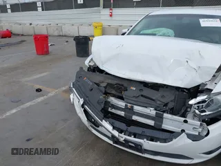 2013 Ford Taurus SEL with VIN 1FAHP2E81DG121759, listed as a IAAI auction lot 41939931 with 110,756 mi miles. Bid and sale history available at carsss.com. Image 6.