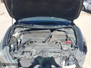 2017 Nissan Altima 2.5 SR with VIN 1N4AL3AP2HC258805, listed as a IAAI auction lot 41576085 with 137,491 mi miles. Bid and sale history available at carsss.com. Image 10.