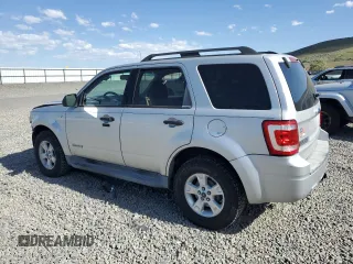 2008 Ford Escape XLT with VIN 1FMCU93178KA56040, listed as a Copart auction lot 58742955 with 151,383 mi miles and Salvage title. Bid and sale history available at DreamBid. Image 2.