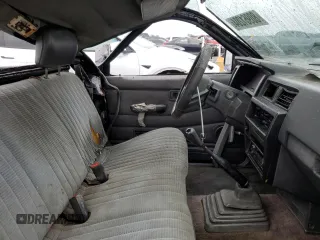 1993 Nissan Frontier с VIN 1N6SD11S1PC422206, выставлен на аукционе Copart как лот 80961204 с пробегом 261 085 миль миль и На запчасти • Non repairable. История ставок и продаж доступна на DreamBid. Изображение 7.