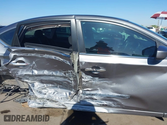 2019 Nissan Sentra SV z VIN 3N1AB7AP5KY312085, wystawiony jako IAAI lot #42311937 z przebiegiem 68 453 mil mil oraz . Historia ofert i sprzedaży dostępna na DreamBid. Obrazek 13.