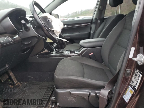 2014 Kia Sorento LX with VIN 5XYKTCA61EG434448, listed as a Copart auction lot 85389884 with 130,518 mi miles and Salvage Title. Bid and sale history available at carsss.com. Image 7.