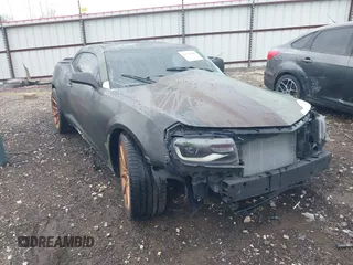 2013 Chevrolet Camaro LT z VIN 2G1FC1E30D9230748, wystawiony jako IAAI lot #41913001 z przebiegiem 118 265 mil mil oraz . Historia ofert i sprzedaży dostępna na DreamBid. Obrazek 1.