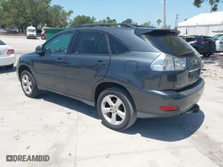 2006 Lexus RX 330 with VIN 2T2HA31U66C088274, listed as a IAAI auction lot 42125098 with 198,098 mi miles. Bid and sale history available at carsss.com. Image 3.