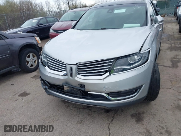2017 Lincoln MKX Reserve with VIN 2LMPJ8LR6HBL16906, listed as a IAAI auction lot 41857727 with 111,895 mi miles. Bid and sale history available at carsss.com. Image 6.
