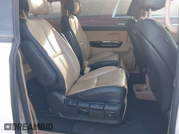 2016 Kia Sedona SX-L with VIN KNDME5C1XG6112686, listed as a IAAI auction lot 41662067 with 146,975 mi miles. Bid and sale history available at carsss.com. Image 8.