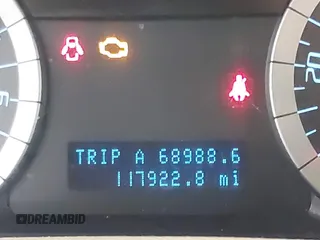 2011 Ford Escape Hybrid с VIN 1FMCU5K34BKC19603, выставлен на аукционе IAAI как лот 41895045 с пробегом 117 922 миль миль и . История ставок и продаж доступна на DreamBid. Изображение 16.