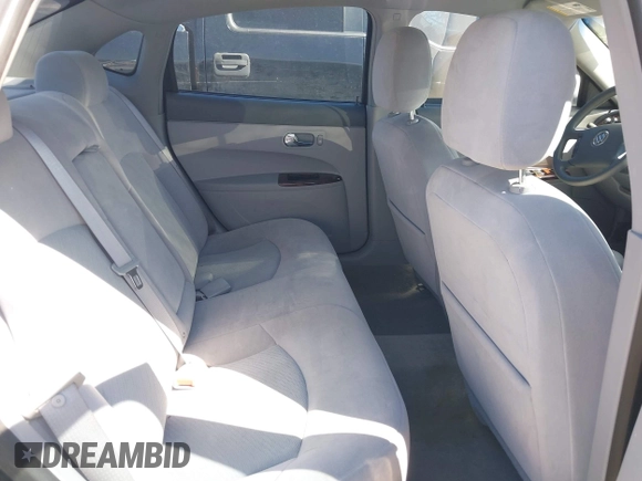 2007 Buick LaCrosse CX with VIN 2G4WC552371162546, listed as a IAAI auction lot 42196407 with 107,032 mi miles and . Bid and sale history available at DreamBid. Image 8.