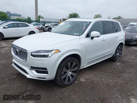 2023 Volvo XC90 Plus z VIN YV4H600N2P1975520, wystawiony jako IAAI lot #42389524 z przebiegiem 24 327 mil mil oraz . Historia ofert i sprzedaży dostępna na DreamBid. Obrazek 18.