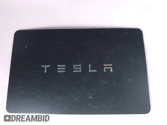 2020 Tesla Model Y Long Range with VIN 5YJYGDEE9LF009957, listed as a IAAI auction lot 41780248 with 31,053 mi miles and . Bid and sale history available at DreamBid. Image 11.