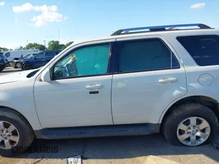 2011 Ford Escape Limited с VIN 1FMCU0EG8BKB72433, выставлен на аукционе IAAI как лот 42225233 с пробегом 177 319 миль миль и . История ставок и продаж доступна на DreamBid. Изображение 15.