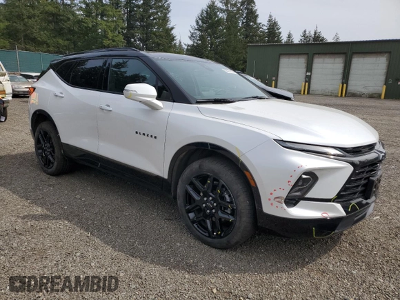 2024 Chevrolet Blazer RS z VIN 3GNKBKRSXRS139522, wystawiony jako Copart lot #56057595 z przebiegiem 29 475 mil mil oraz Szkoda całkowita • Salvage title. Historia ofert i sprzedaży dostępna na DreamBid. Obrazek 4.