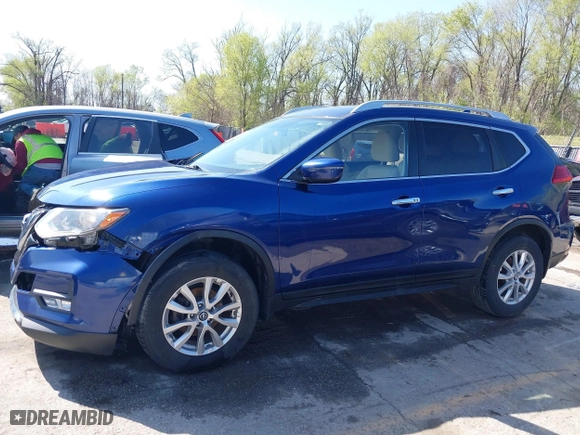 2017 Nissan Rogue SL with VIN JN8AT2MV0HW014068, listed as a IAAI auction lot 41947595 with 107,796 mi miles. Bid and sale history available at carsss.com. Image 15.