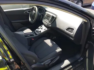 2015 Chrysler 200 Limited with VIN 1C3CCCABXFN564910, listed as a IAAI auction lot 41928479 with 171,857 mi miles. Bid and sale history available at carsss.com. Image 5.