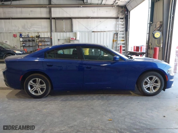2022 Dodge Charger SXT with VIN 2C3CDXBGXNH231158, listed as a IAAI auction lot 41980059 with 61,770 mi miles. Bid and sale history available at carsss.com. Image 13.