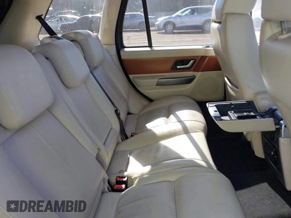 2007 Land Rover Range Rover Sport SC с VIN SALSH234X7A103516, выставлен на аукционе IAAI как лот 41683135 с пробегом Не указан миль и . История ставок и продаж доступна на DreamBid. Изображение 8.