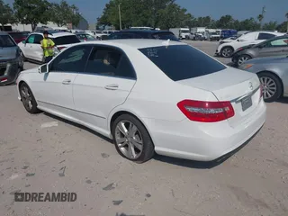 2013 Mercedes-Benz E 350 Luxury с VIN WDDHF5KB3DA664800, выставлен на аукционе IAAI как лот 42154013 с пробегом 107 140 миль миль и . История ставок и продаж доступна на DreamBid. Изображение 3.