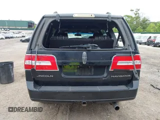 2008 Lincoln Navigator with VIN 5LMFU28578LJ17779, listed as a IAAI auction lot 42609056 with 150,598 mi miles and . Bid and sale history available at DreamBid. Image 16.