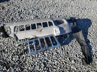 2001 Jeep Grand Cherokee Laredo z VIN 1J4GW48S91C578800, wystawiony jako Copart lot #87934695 z przebiegiem 250 784 mil mil oraz Szkoda całkowita • Salvage title. Historia ofert i sprzedaży dostępna na DreamBid. Obrazek 12.