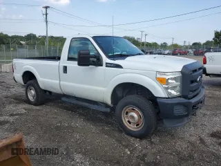 2014 Ford F-250 XL with VIN 1FTBF2B63EEA34982, listed as a Copart auction lot 68757294 with 81,438 mi miles and Clean title. Bid and sale history available at DreamBid. Image 4.