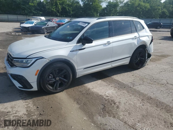 2024 Volkswagen Tiguan SE R-Line Black with VIN 3VV8B7AX4RM067827, listed as a Copart auction lot 62585995 with 6,166 mi miles and Salvage title. Bid and sale history available at DreamBid. Image 1.