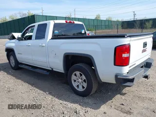 2017 GMC Sierra 1500 SLE z VIN 1GTV2MEC0HZ291794, wystawiony jako IAAI lot #42055172 z przebiegiem 235 969 mil mil oraz . Historia ofert i sprzedaży dostępna na DreamBid. Obrazek 3.