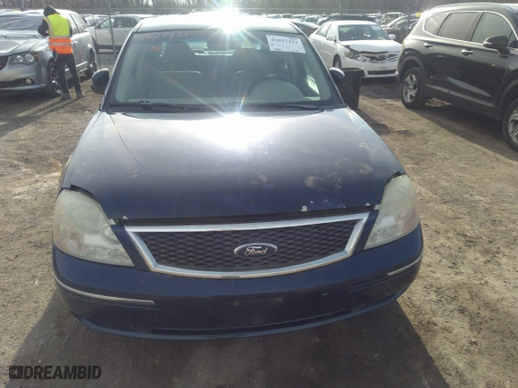 2006 Ford Five Hundred SEL with VIN 1FAHP24196G134492, listed as a IAAI auction lot 41827431 with 194,886 mi miles. Bid and sale history available at carsss.com. Image 12.