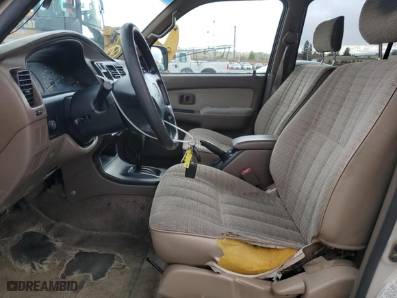 1998 Toyota 4Runner with VIN JT3GM84R4W0028634, listed as a Copart auction lot 45247195 with 338,367 mi miles and Clean Title. Bid and sale history available at carsss.com. Image 7.