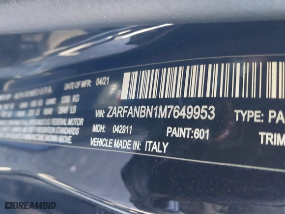 2021 Alfa Romeo Giulia Ti with VIN ZARFANBN1M7649953, listed as a IAAI auction lot 41591153 with 16,672 mi miles. Bid and sale history available at carsss.com. Image 9.