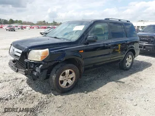 2008 Honda Pilot VP with VIN 5FNYF28288B028838, listed as a IAAI auction lot 41787258 with 142,957 mi miles. Bid and sale history available at carsss.com. Image 2.