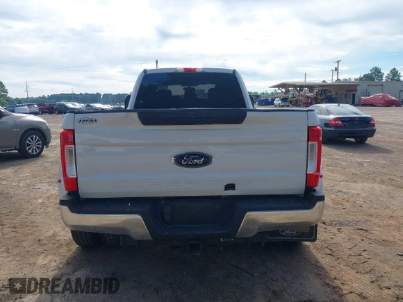 2017 Ford F-350 Lariat z VIN 1FT8W3DT7HEF47398, wystawiony jako IAAI lot #42211536 z przebiegiem 170 129 mil mil oraz . Historia ofert i sprzedaży dostępna na DreamBid. Obrazek 20.
