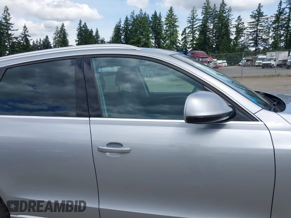2016 Audi Q5 Premium Plus z VIN WA1L2AFP3GA035681, wystawiony jako IAAI lot #42549932 z przebiegiem 120 247 mil mil oraz . Historia ofert i sprzedaży dostępna na DreamBid. Obrazek 13.