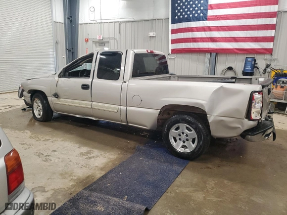2006 Chevrolet Silverado 1500 LT1 with VIN 1GCEC19V76Z125535, listed as a Copart auction lot 51112165 with 230,190 mi miles and Clean Title. Bid and sale history available at carsss.com. Image 2.