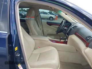 2010 Lexus LS 460 с VIN JTHCL5EF2A5007615, выставлен на аукционе IAAI как лот 42548904 с пробегом 199 235 миль миль и . История ставок и продаж доступна на DreamBid. Изображение 5.
