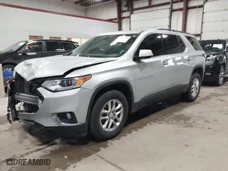 2020 Chevrolet Traverse LT Cloth with VIN 1GNEVGKWXLJ251423, listed as a IAAI auction lot 41650180 with 28,815 mi miles. Bid and sale history available at carsss.com. Image 2.