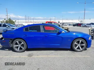 2013 Dodge Charger RT with VIN 2C3CDXCT5DH683562, listed as a IAAI auction lot 41736528 with 192,333 mi miles. Bid and sale history available at carsss.com. Image 13.