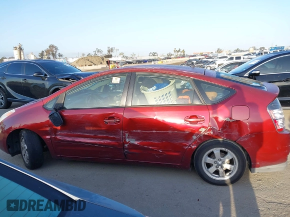 2005 Toyota Prius with VIN JTDKB20U053043986, listed as a IAAI auction lot 41909604 with 267,289 mi miles. Bid and sale history available at carsss.com. Image 14.