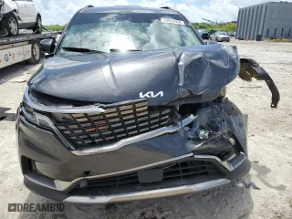 2024 Kia Carnival SX with VIN KNDNE5H37R6331882, listed as a Copart auction lot 70663554 with 21,260 mi miles and Salvage Title. Bid and sale history available at carsss.com. Image 5.