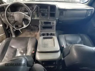 2005 Chevrolet Silverado 1500 LT with VIN 2GCEK13T651243898, listed as a Copart auction lot 45305755 with 209,184 mi miles and Non Repairable. Bid and sale history available at DreamBid. Image 8.