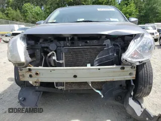 2016 Nissan Versa SV z VIN 3N1CN7AP0GL835261, wystawiony jako Copart lot #57330285 z przebiegiem 121 670 mil mil oraz Szkoda całkowita • Salvage title. Historia ofert i sprzedaży dostępna na DreamBid. Obrazek 5.
