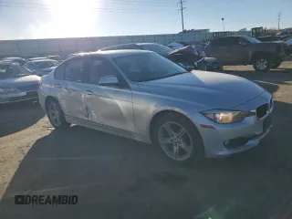 2012 BMW 3 Series 328i с VIN WBA3A5C54CF340846, выставлен на аукционе Copart как лот 83855424 с пробегом 111 421 миль миль и Списание • Salvage title. История ставок и продаж доступна на DreamBid. Изображение 4.