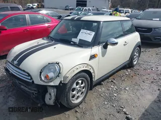 2012 MINI Hardtop with VIN WMWSU3C53CT185697, listed as a IAAI auction lot 41761981 with 201,335 mi miles and . Bid and sale history available at DreamBid. Image 17.